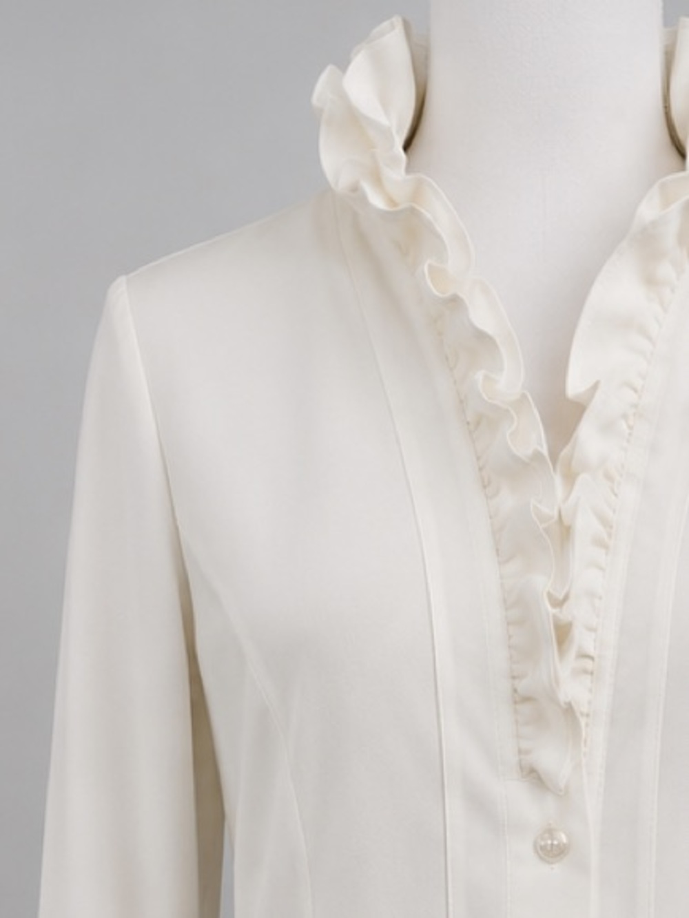 Soft Surroundings Ivory Ruffled Button-Down Blouse Boleyn Shirt 2AR77